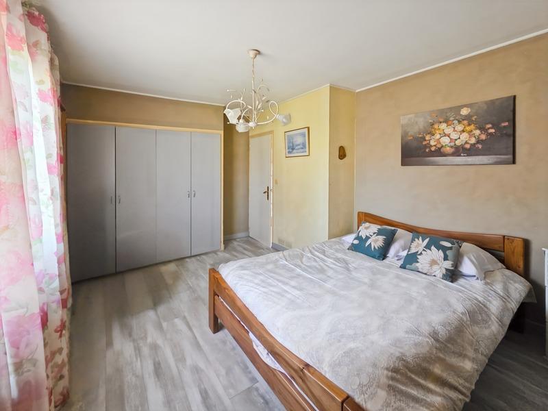 Maison - 157 m² - 7 pièces