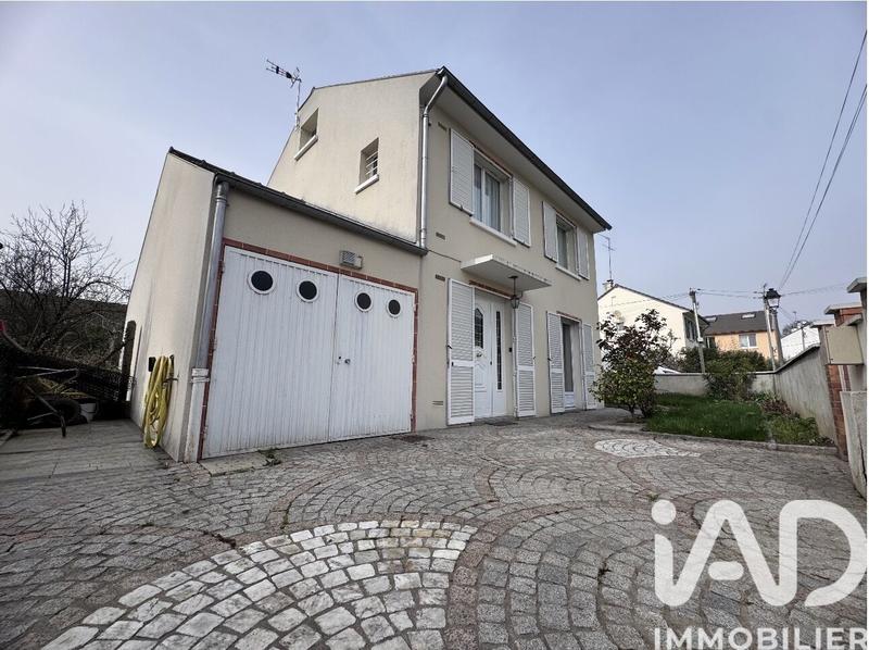 Maison - 120 m² - 5 pièces