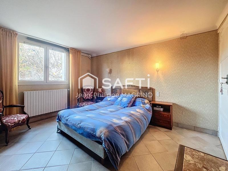 Maison - 160 m² - 5 pièces