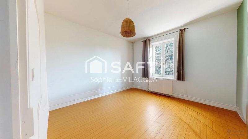 Maison - 388 m² - 10 pièces