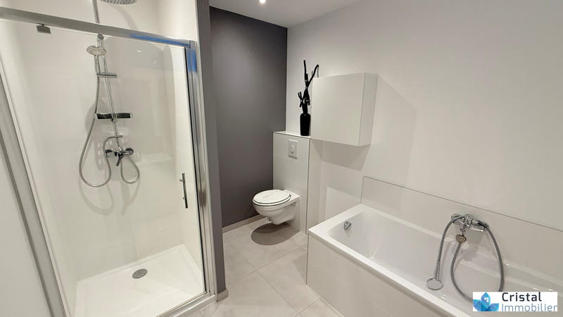 Appartement - 80 m² - 4 pièces