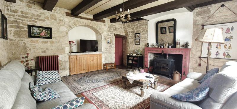 Propriété - 229 m² - 7 pièces