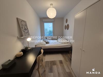 Chambre - 10 m² - 4 pièces