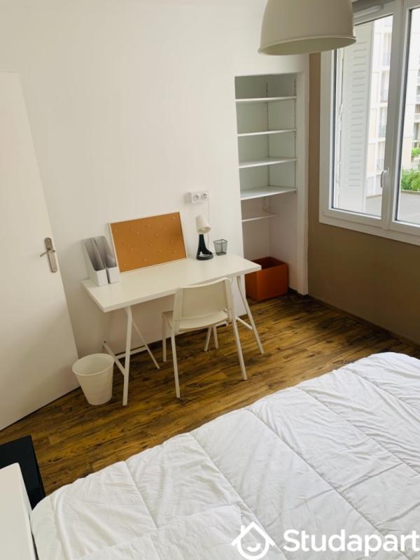Chambre - 13 m² - 1 pièce