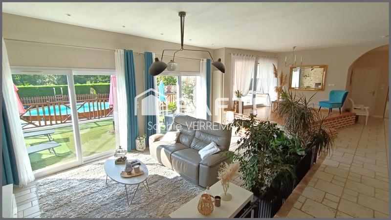 Maison - 397 m² - 16 pièces