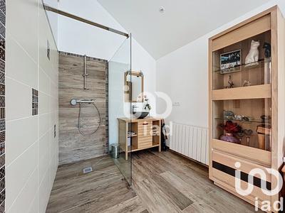 Maison - 121 m² - 5 pièces