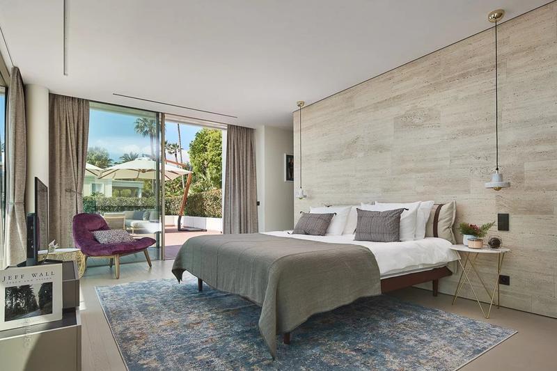 Maison - 480 m² - 7 pièces