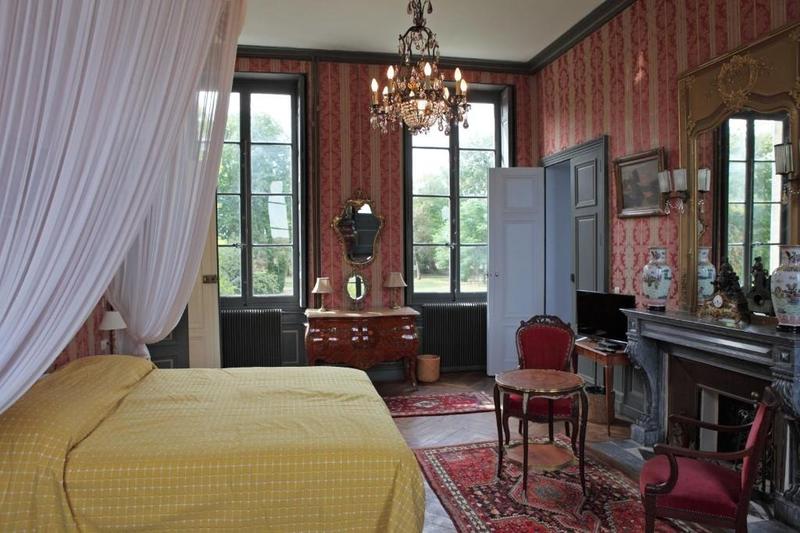 Manoir - 1 500 m² - 35 pièces