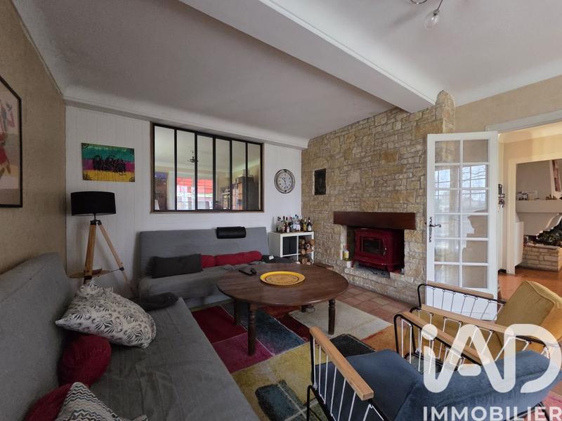 Maison - 203 m² - 7 pièces