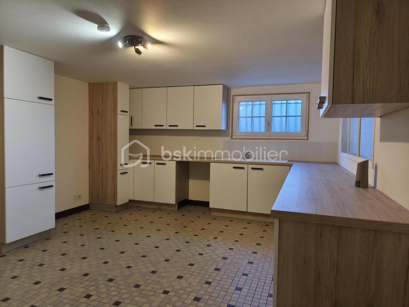 Maison traditionnelle - 163 m² - 7 pièces