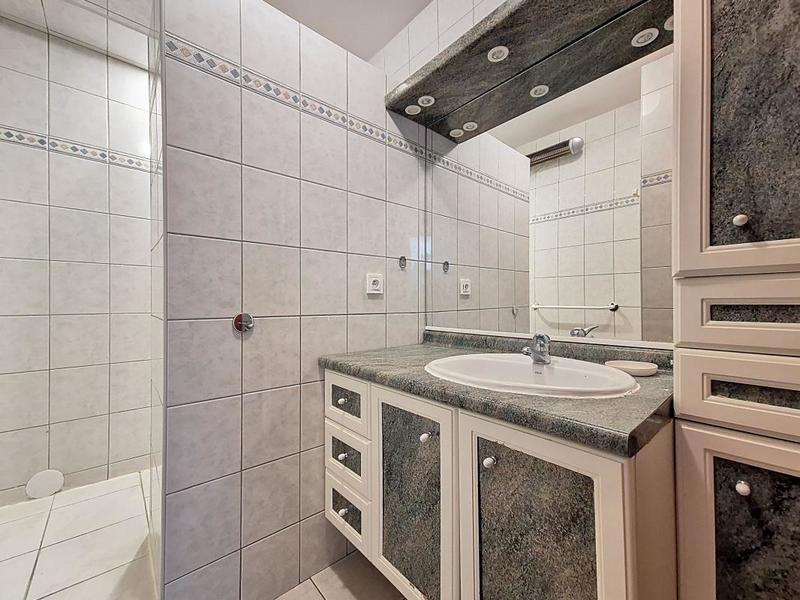 Appartement - 86 m² - 4 pièces