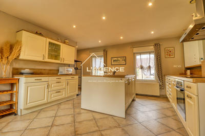 Maison - 190 m² - 6 pièces