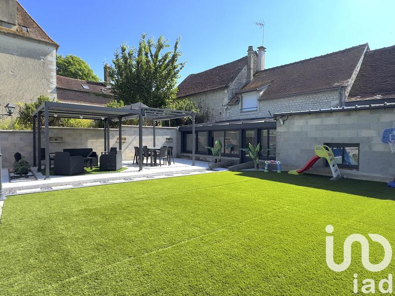 Maison - 143 m² - 7 pièces