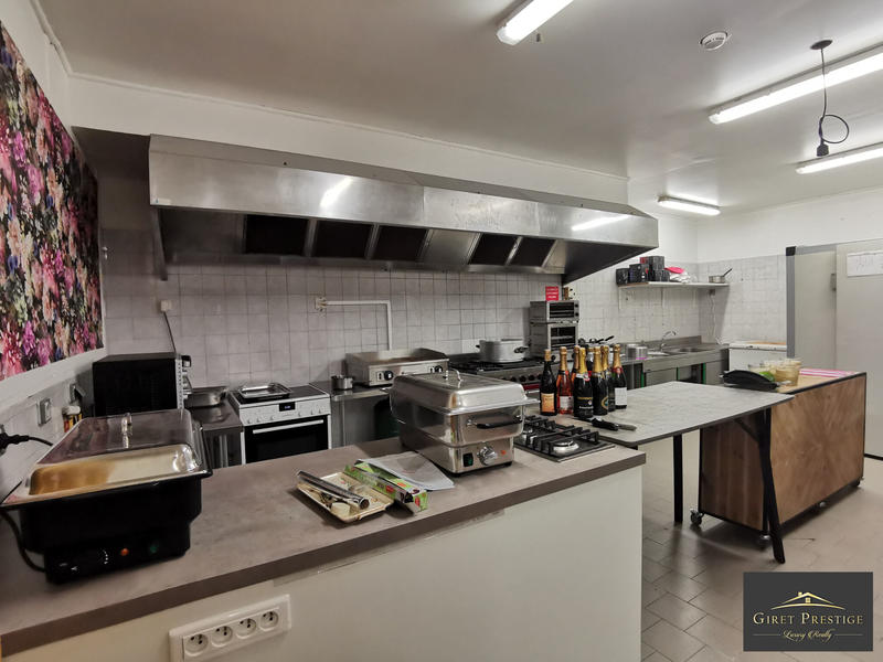 Immeuble - 660 m² - 20 pièces