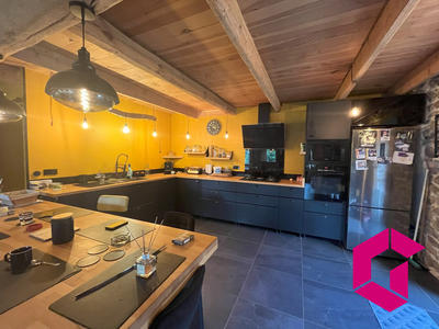 Maison - 136 m² - 3 pièces