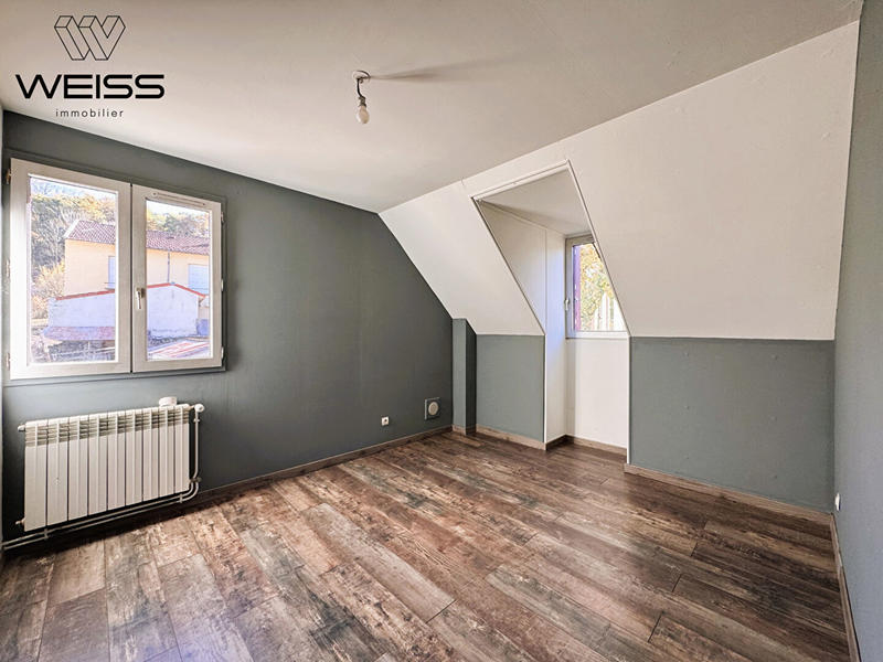 Maison - 137 m² - 6 pièces