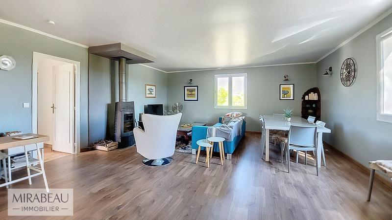 Villa - 180 m² - 8 pièces