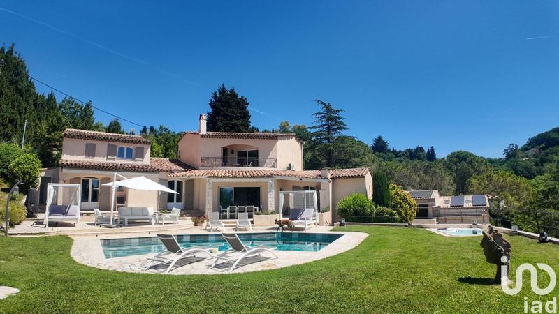 Maison - 186 m² - 6 pièces