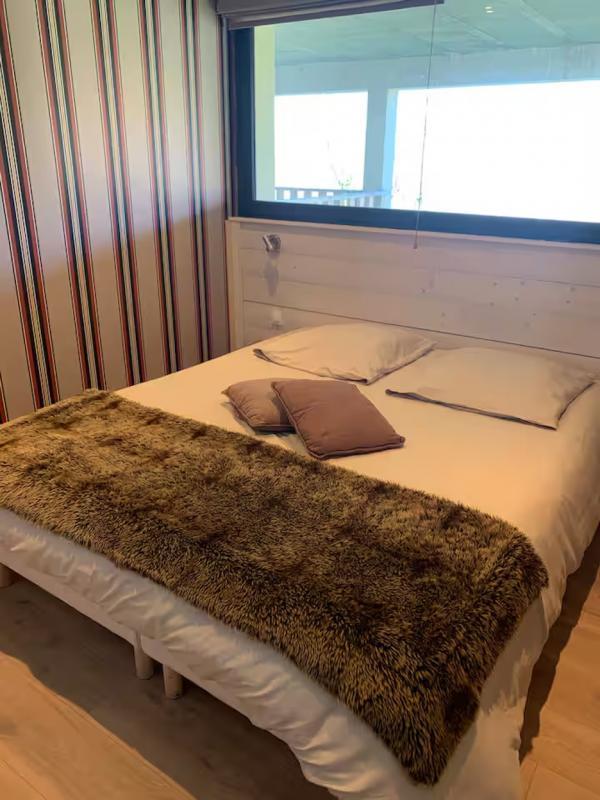 Maison - 250 m² - 10 pièces