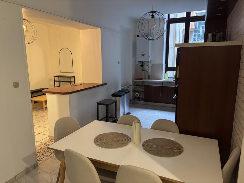 Appartement - 120 m² - 1 pièce