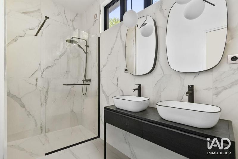 Appartement - 112 m² - 4 pièces