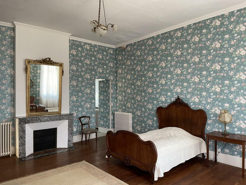 Propriété - 600 m² - 12 pièces