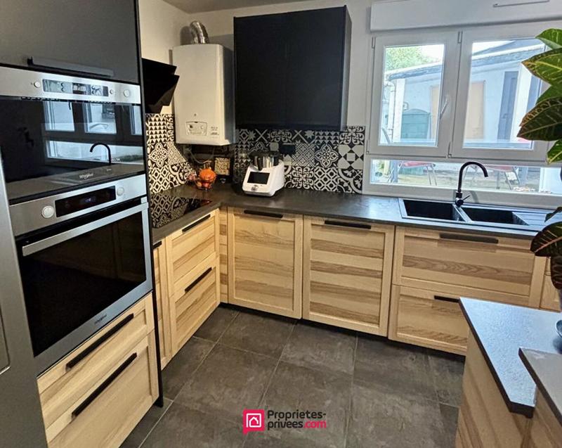 Maison - 85 m² - 4 pièces