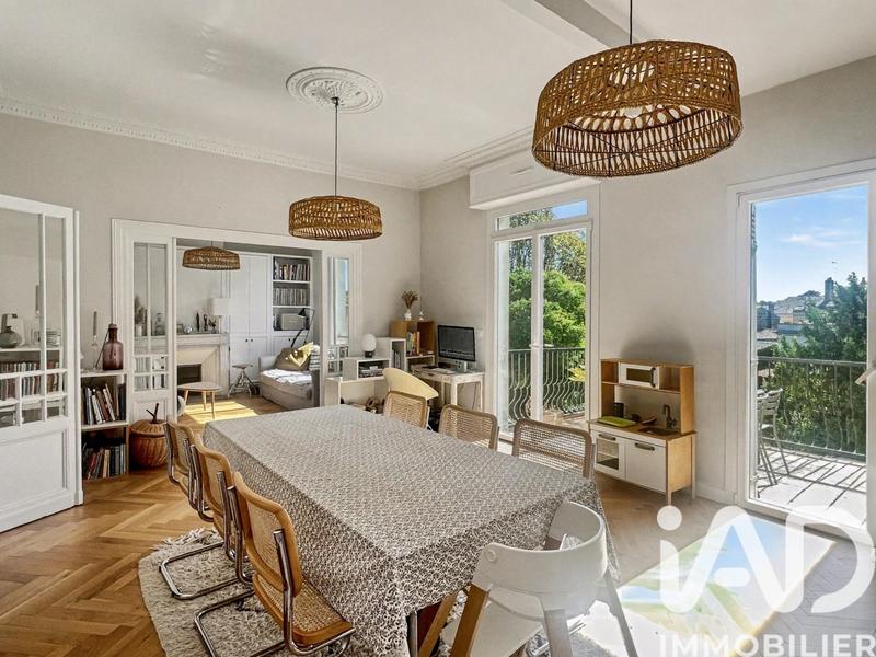 Appartement - 110 m² - 4 pièces