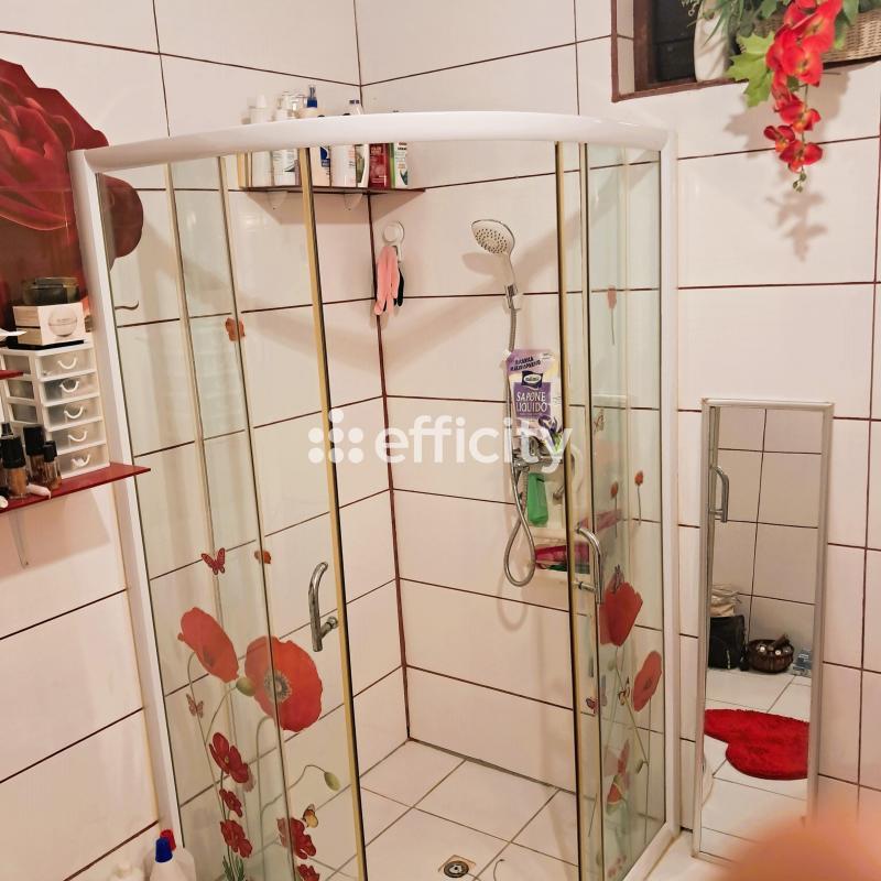 Maison - 246 m² - 11 pièces