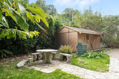 Maison - 230 m² - 7 pièces