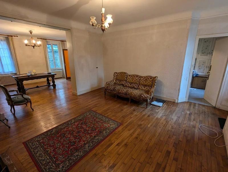 Maison - 200 m² - 7 pièces