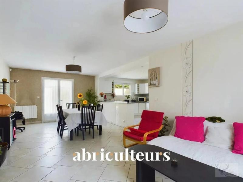 Maison - 152 m² - 6 pièces