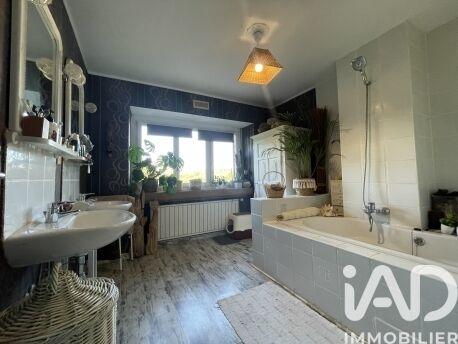 Maison - 245 m² - 6 pièces