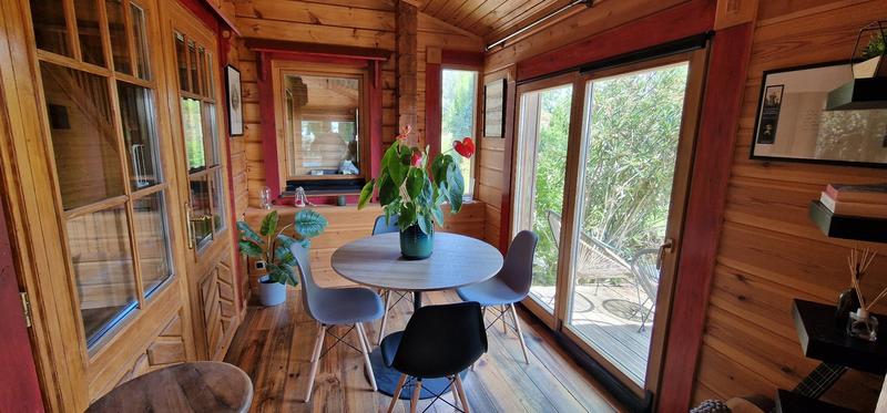 Maison de bois - 214 m² - 9 pièces