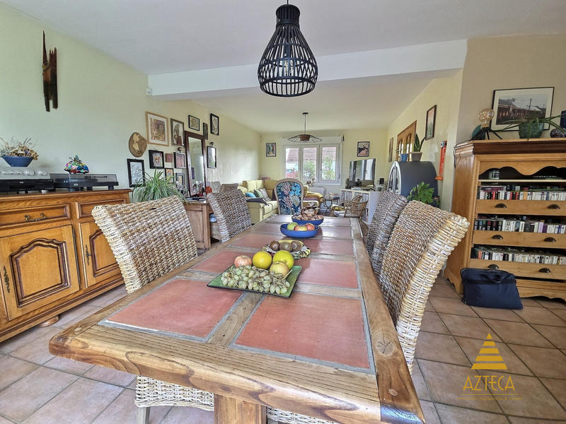 Maison - 112 m² - 8 pièces