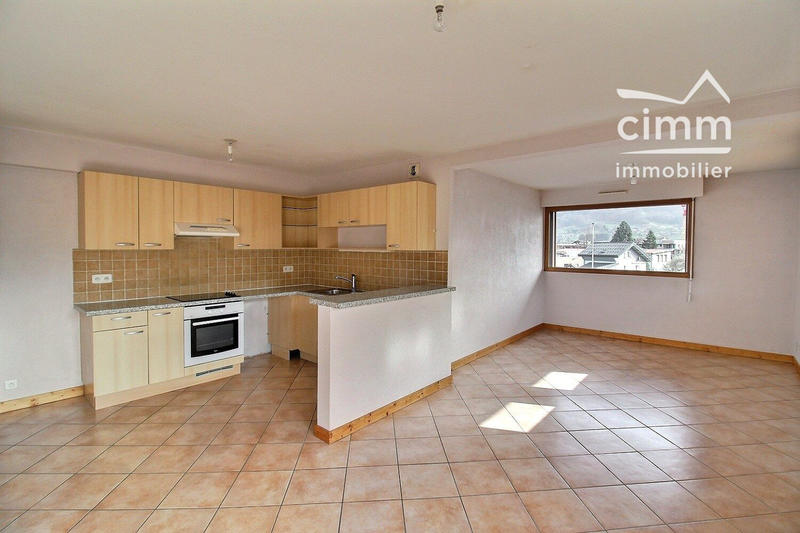 Appartement - 75 m² - 4 pièces