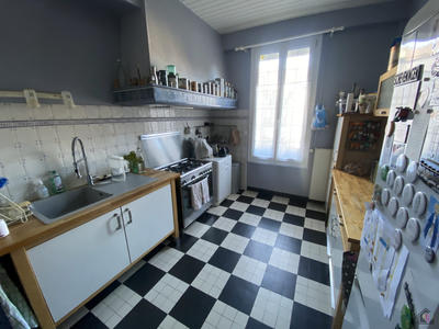 Maison - 194 m² - 10 pièces