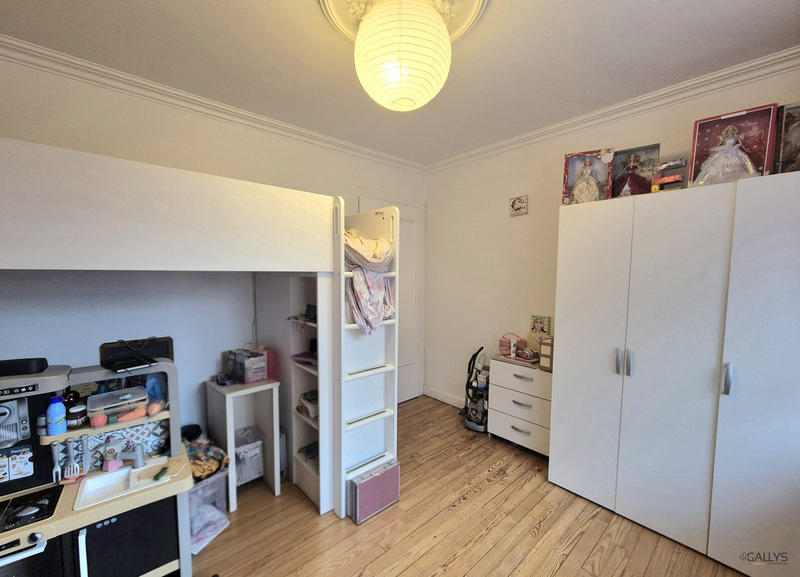 Maison - 142 m² - 6 pièces