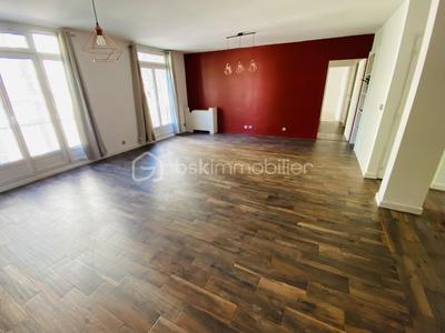 Appartement - 110 m² - 4 pièces