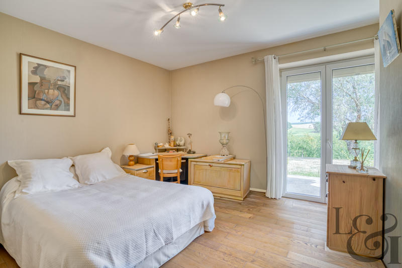 Maison - 182 m² - 6 pièces