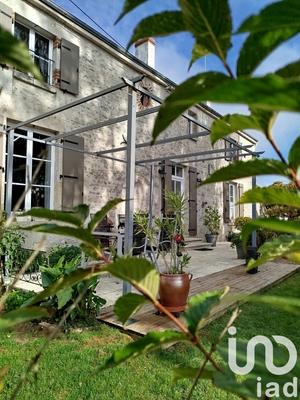 Maison - 265 m² - 7 pièces