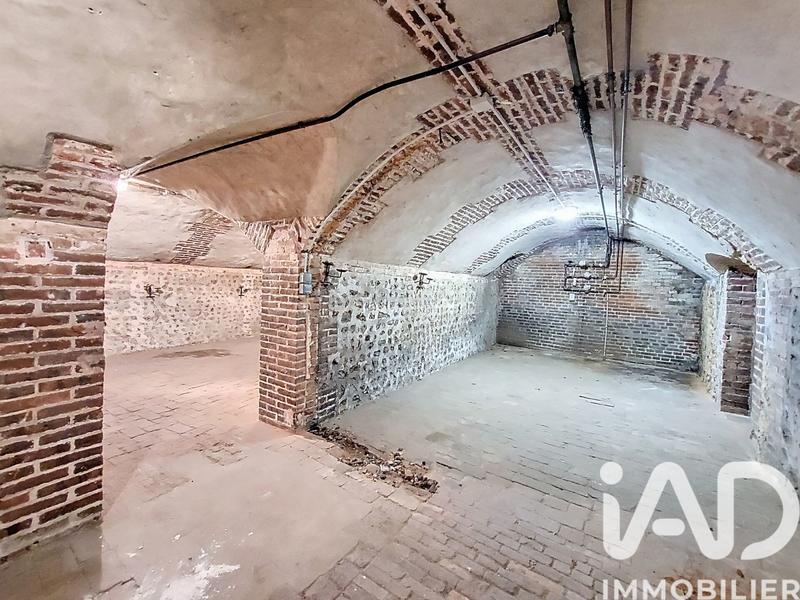 Maison - 296 m² - 10 pièces