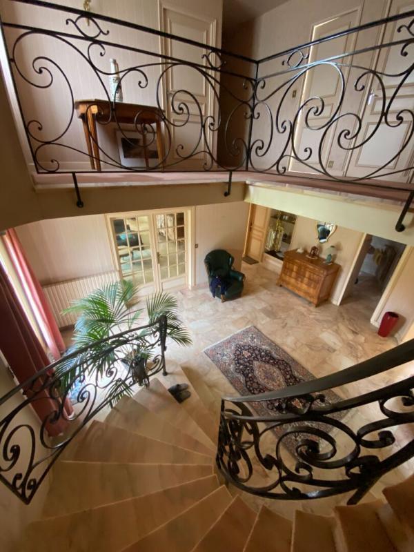 Maison - 306 m² - 8 pièces