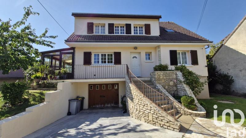 Maison - 152 m² - 8 pièces