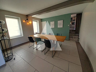 Maison - 163 m² - 8 pièces