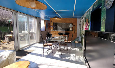 Maison - 770 m² - 7 pièces