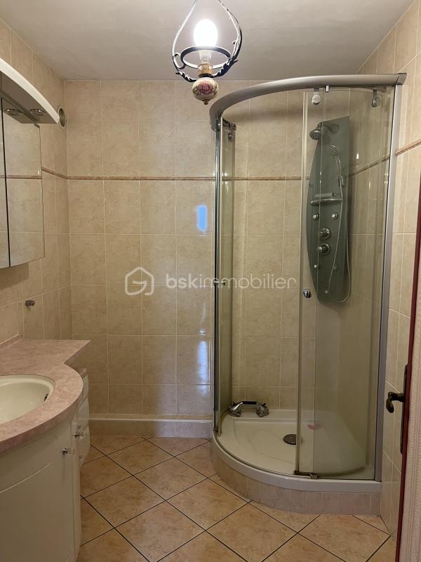 Appartement - 92 m² - 5 pièces