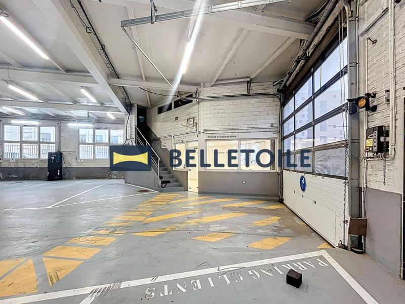 Véhicules - 2 239 m²