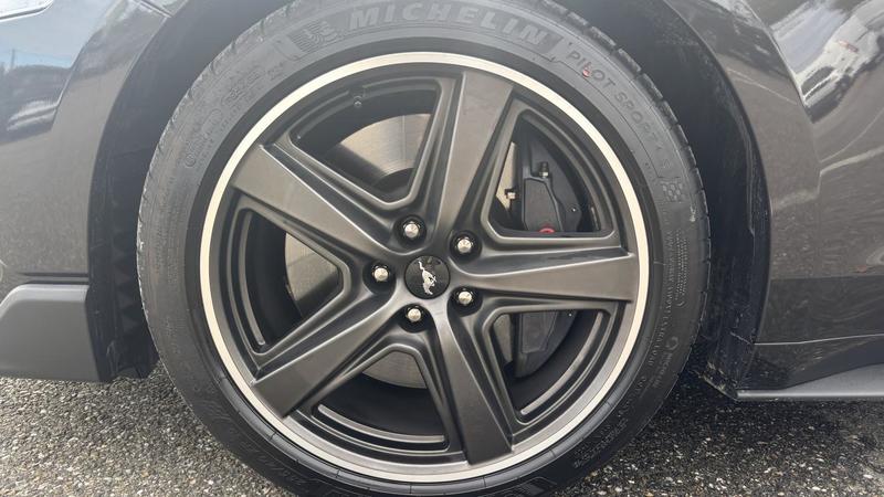 Ford Mustang Fastback 5.0 V8 Ti-Vct - 460 Bva Mach1