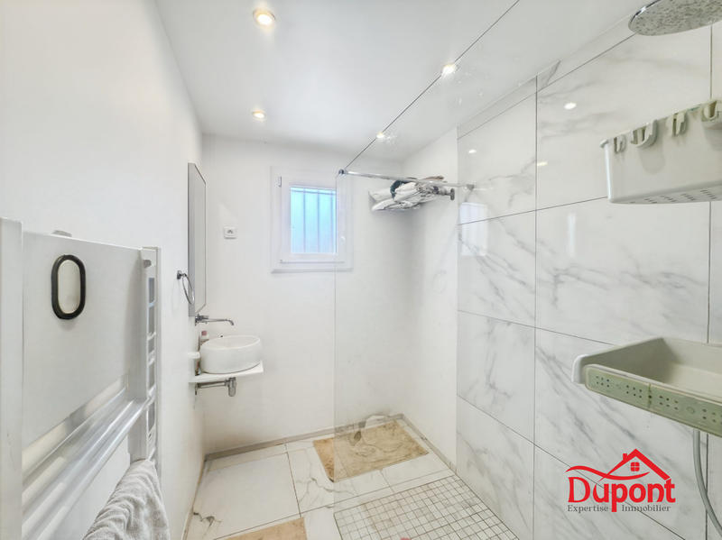 Maison - 92 m² - 5 pièces